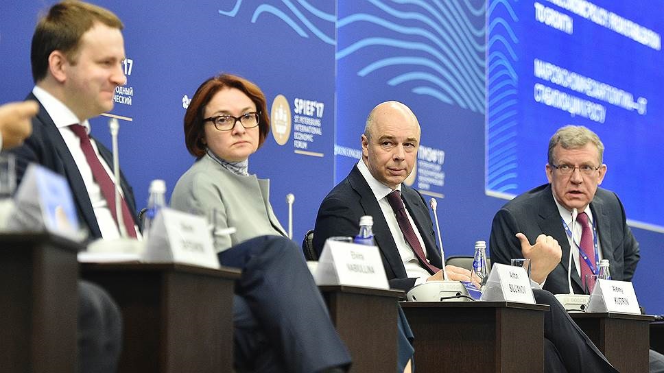Орешкин, Набиуллина и Силуанов обвинили друг друга в проблемах экономики