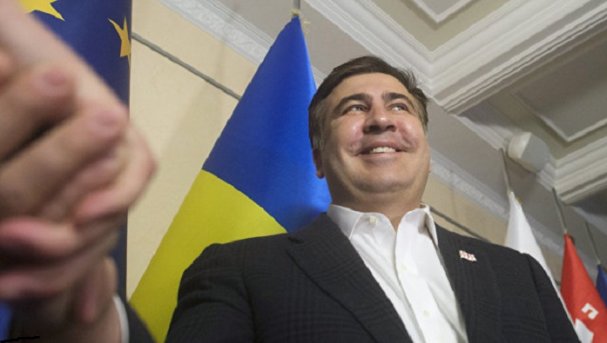 Саакашвили в нелепом наряде рассмешил Сеть