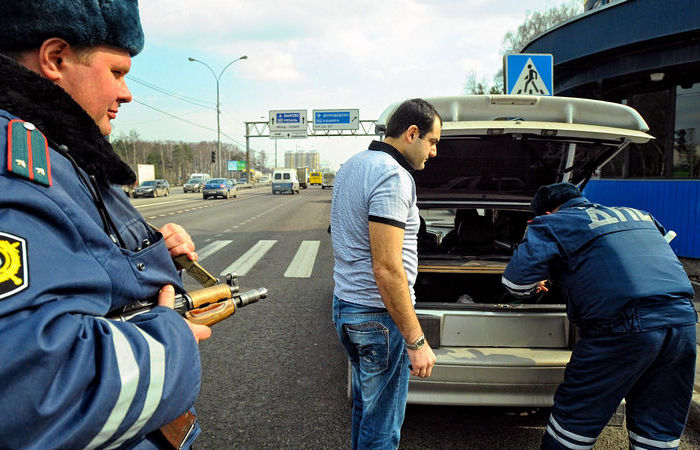 Вещи в багажнике авто, перевозка которых может привести к печальным последствиям