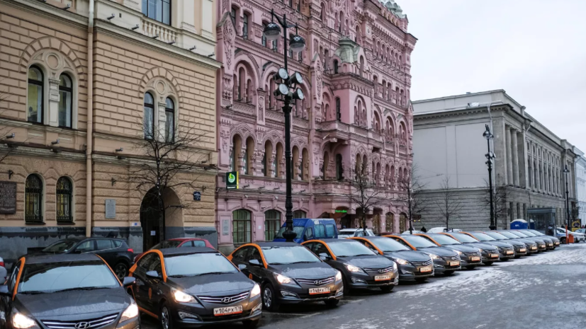 В Петербурге проведут реставрацию двух зданий на площади Островского в 2023 году