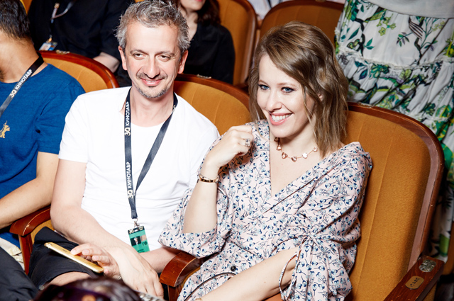 СМИ: Ксения Собчак и Константин Богомолов поженятся осенью этого года СМИ: Ксения Собчак и Константин Богомолов поженятся осенью этого года Звездные пары