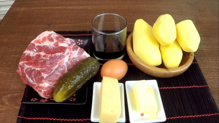 Отбивное мясо в соусе под пюре Отбивное мясо в соусе под пюре кулинария,мясные блюда