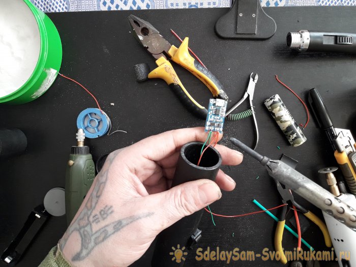 Как сделать простой электрошокер Как сделать простой электрошокер сделай сам