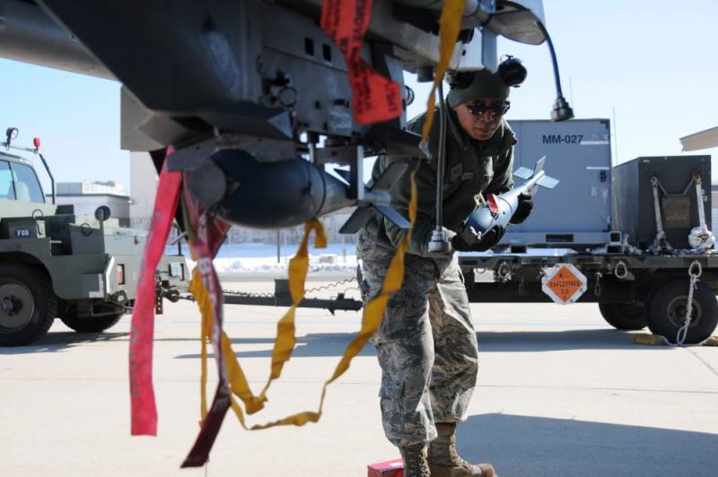 Для учебы и для боя. Бетонные авиабомбы Для учебы и для боя. Бетонные авиабомбы оружие