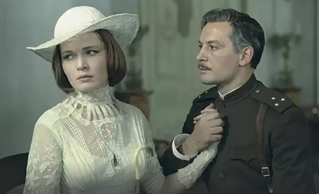 Современный подход: 7 знаменитых дам, которые сделали предложение своим избранникам Современный подход: 7 знаменитых дам, которые сделали предложение своим избранникам Звезды