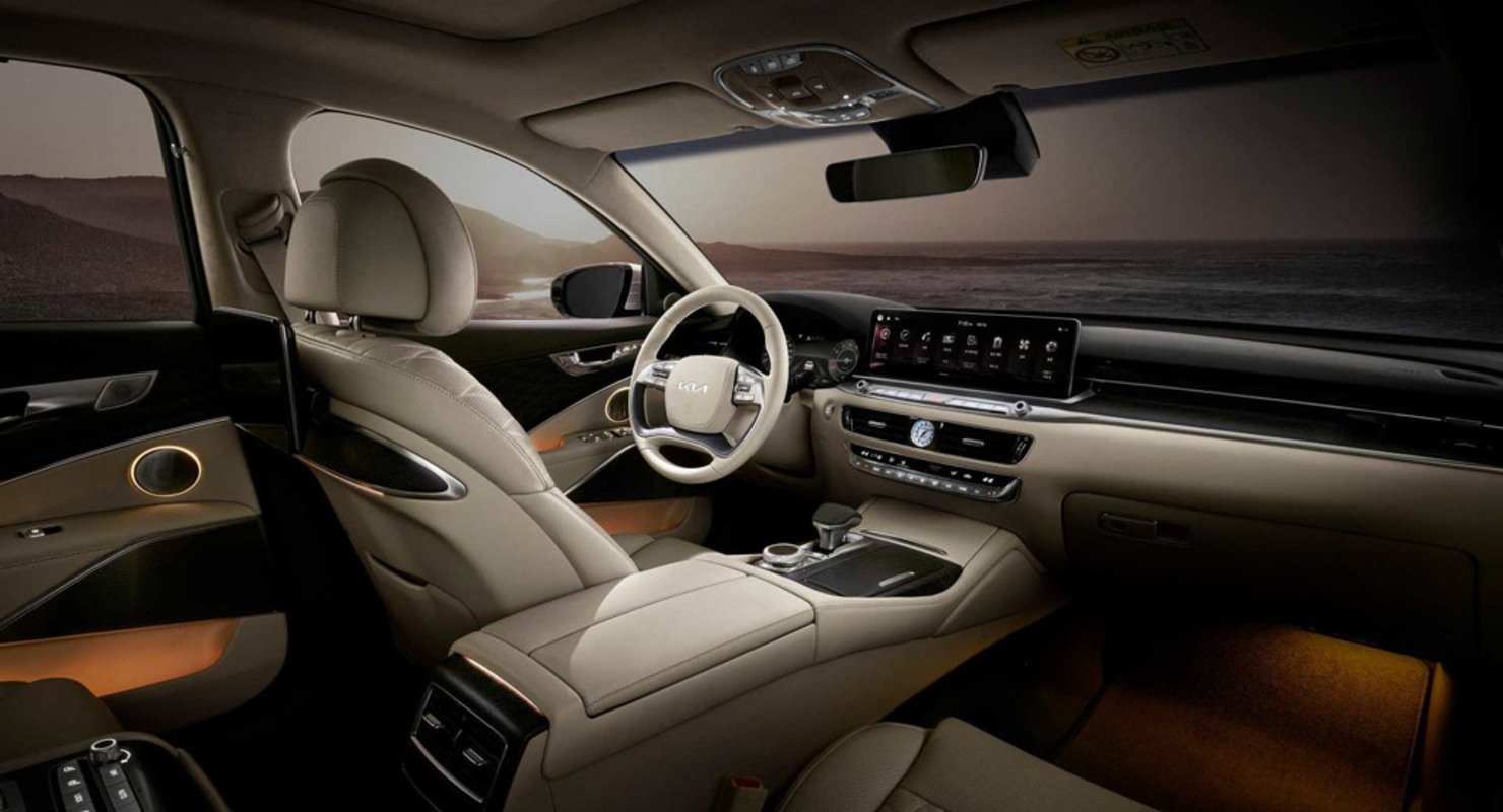 KIA представила интерьер обновленного седана K9 2022 года