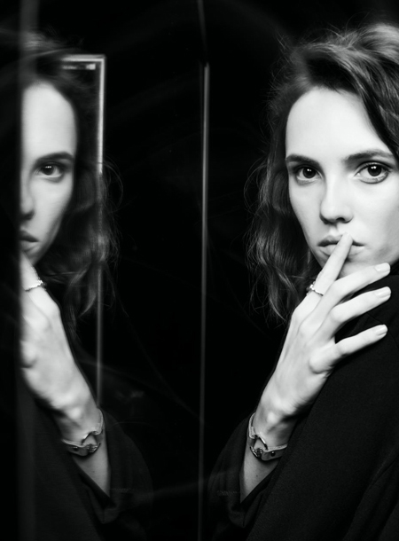 Олег Меньшиков, Стася Милославская и Дарья Мельникова представили коллекцию украшений к юбилею Театра Ермоловой Олег Меньшиков, Стася Милославская и Дарья Мельникова представили коллекцию украшений к юбилею Театра Ермоловой Мода,Новости моды