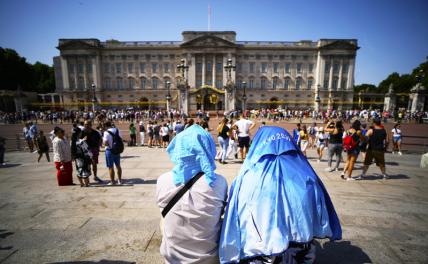 Ад в Лондоне, 44 градуса в тени: Путина опять винят «в неправильной погоде»