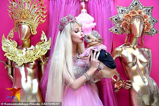 Русская Барби Таня Тузова: пять раз была замужем, тратила миллионы на кукол, но жалуется на одиночество 