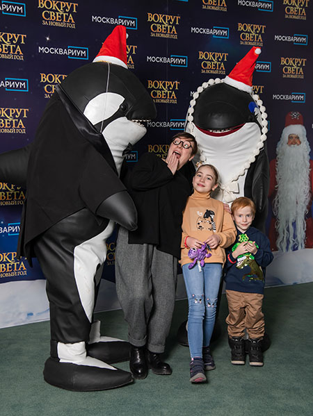 Павел Деревянко с женой и дочерьми, Анастасия Стоцкая и другие на премьере мюзикла с участием животных Павел Деревянко с женой и дочерьми, Анастасия Стоцкая и другие на премьере мюзикла с участием животных Звезды,Новости о звездах