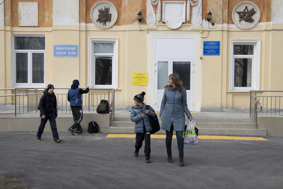 «К 25 годам я в одиночку усыновила троих детей» воспитание детей,дети,жизнь,личный опыт,многодетная семья,приемные дети,родители