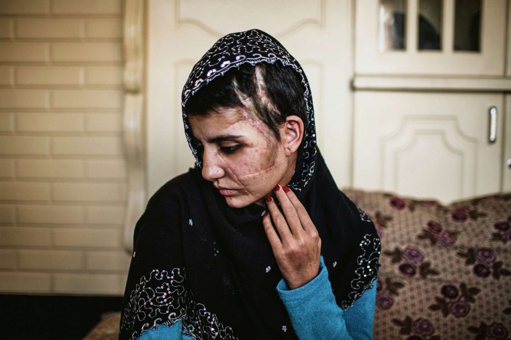 Афганские женщины. В афганистане разрешили забивать женщин камнями. Талибан 2023. В афганистане разрешили забивать женщин камнями. В афганистане разрешили забивать женщин камнями.