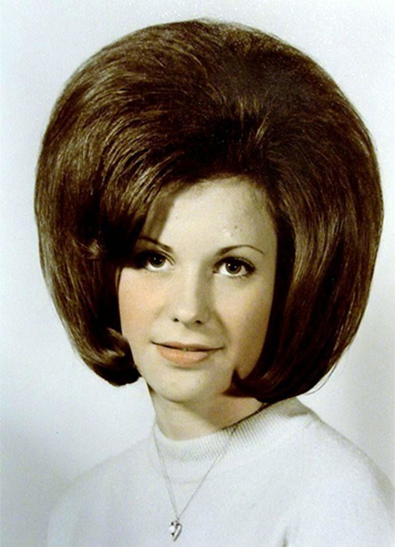 Big hair. Бабетта 70е. Прически 60-х годов женские СССР. Бабетта 1960. Мода 1960 СССР бабетта.