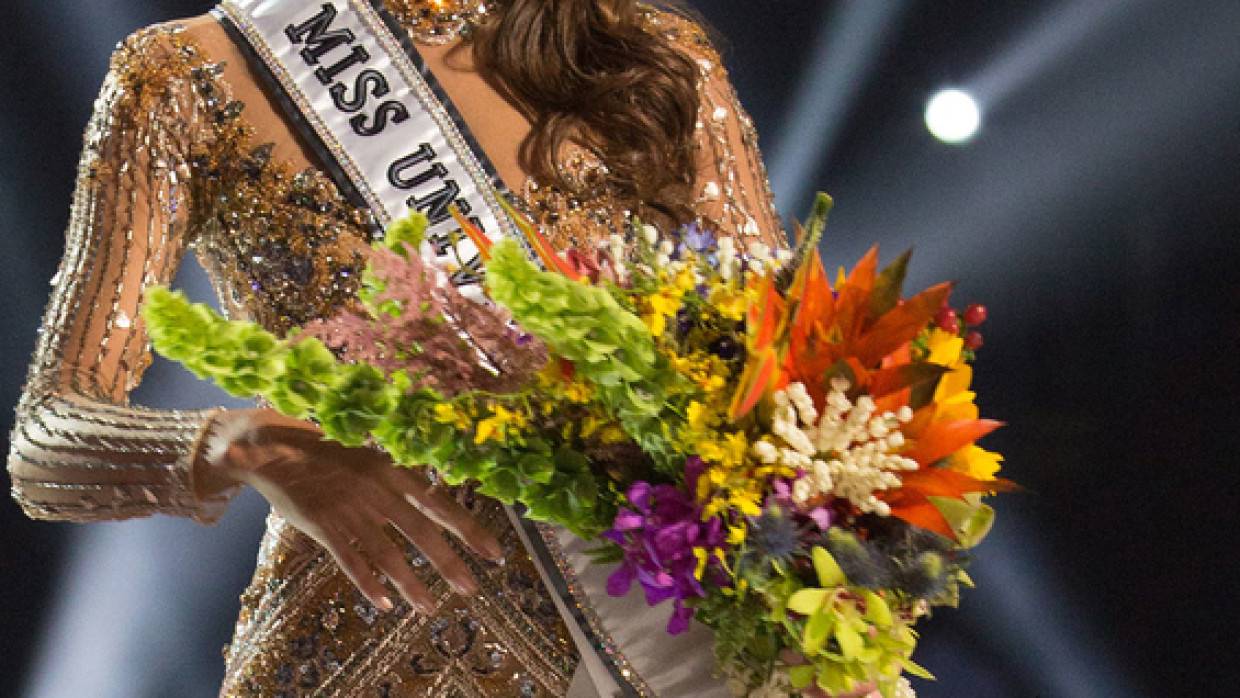 «Кимоно усопших» участницы конкурса «Мисс Вселенная» Ватанабэ оскорбило японцев