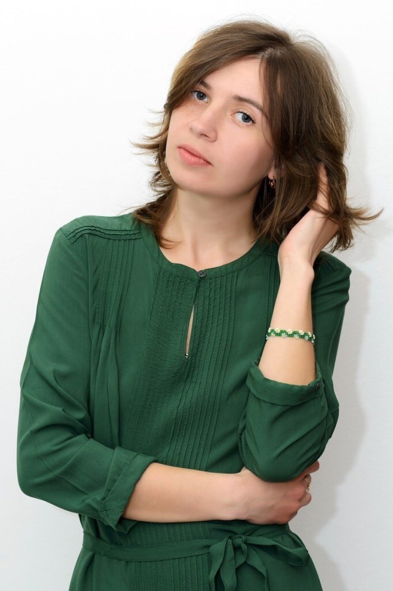 Поэт из ЛНР Елена Заславская рассказала о либералах, невозможности нейтралитета и личном идеале 