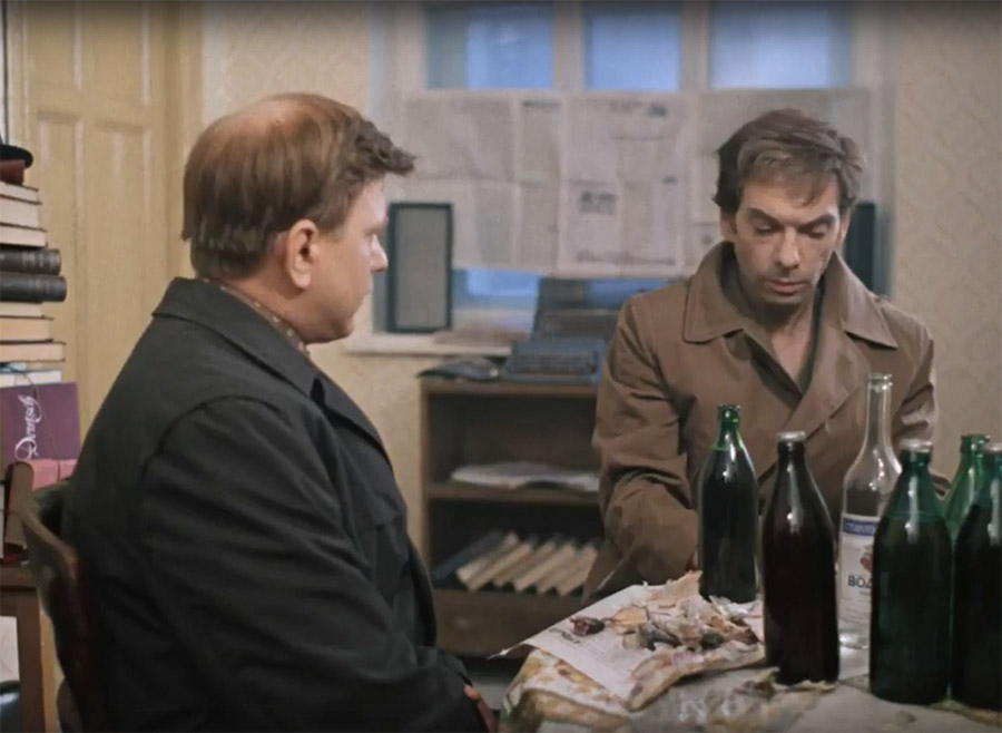 Убогий советский быт в фильме «Москва слезам не верит» Убогий советский быт в фильме «Москва слезам не верит»