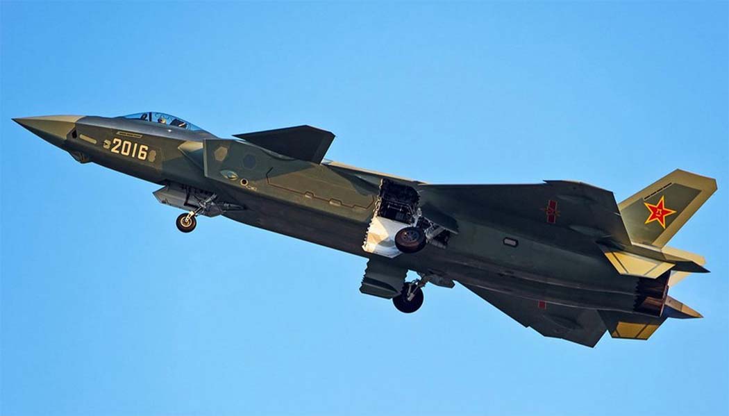 Китайский истребитель J-20 получит двигатели, оставляющие ПАК ФА далеко позади