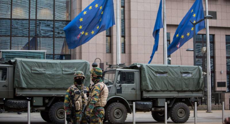 Смерть НАТО. Американский диагноз, поставленный французом геополитика