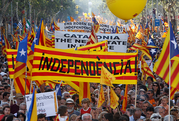 Демонстрация с требованием независимости в Барселоне