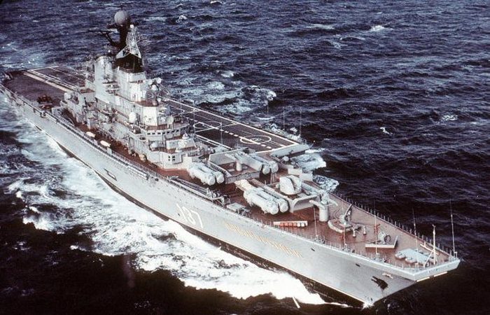 Авианосец «Киев». Авианосец «Киев».
