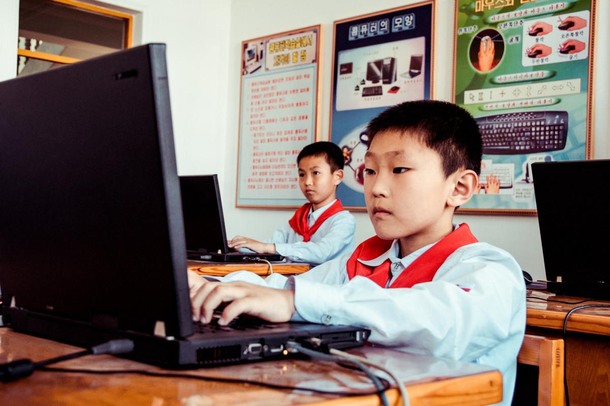 «Чосон» Дениса Давыденко: объективная нереальность из Северной Кореи «Чосон» Дениса Давыденко: объективная нереальность из Северной Кореи