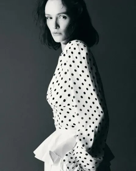 Паулина Андреева снялась в образах российского модного бренда АндрееваПаулина, Паулина, актриса, Бондарчука, Андреева, роман, одного, моделью, ИсаковойФото, Светланой, Бондарчук, стала, больше, времени, проводить, поездках, границу, Недавно, время, таких