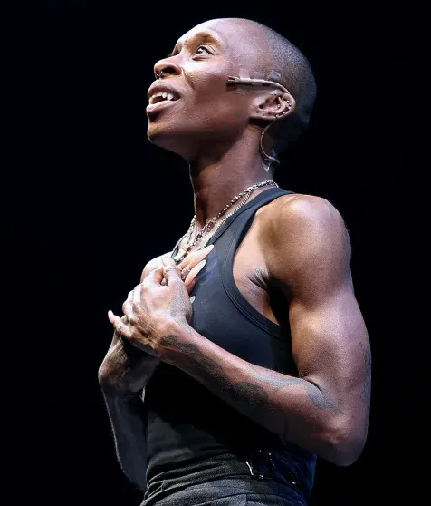 Шэрон Стоун, Флоренс Пью, Приянка Чопра и Ник Джонас посетили светские премьеры calvin klein,emma macintyre,голливуд,джефф голдблюм,лиля коллинз,Мартин Скорсезе,наоми уоттс,Ник Джонас,Приянка Чопра,синтия эриво,сэм клафлин,Шэрон Стоун,эмили ливингстон