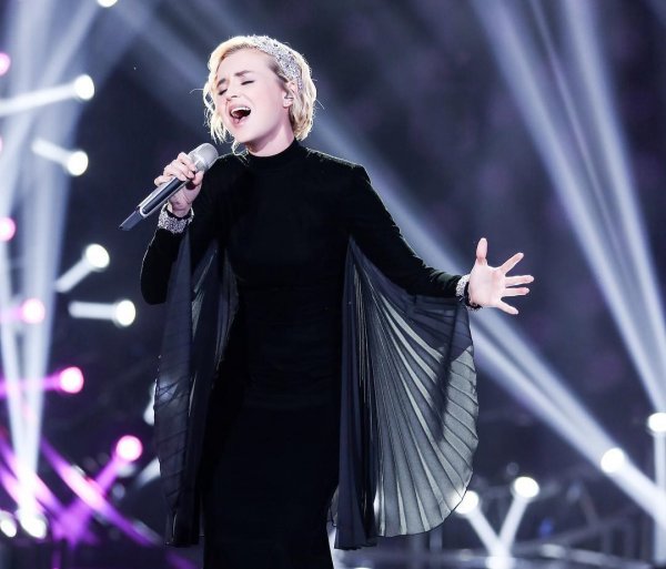 Поздравляем! Полина Гагарина заняла первое место в китайском реалити-шоу Singer