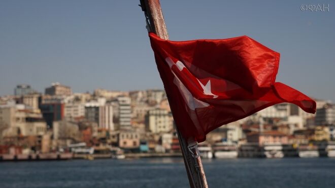 Турецкие партии поддерживают журналистов, осужденных за статью о потерях ВС Турции в Ливии