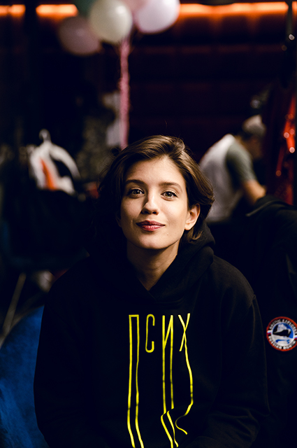 Дело семейное: Паулина Андреева и Федор Бондарчук на съемках сериала "Псих" Дело семейное: Паулина Андреева и Федор Бондарчук на съемках сериала "Псих" Сериалы