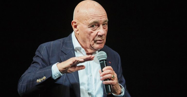 Последнее интервью познера. Познер злой.