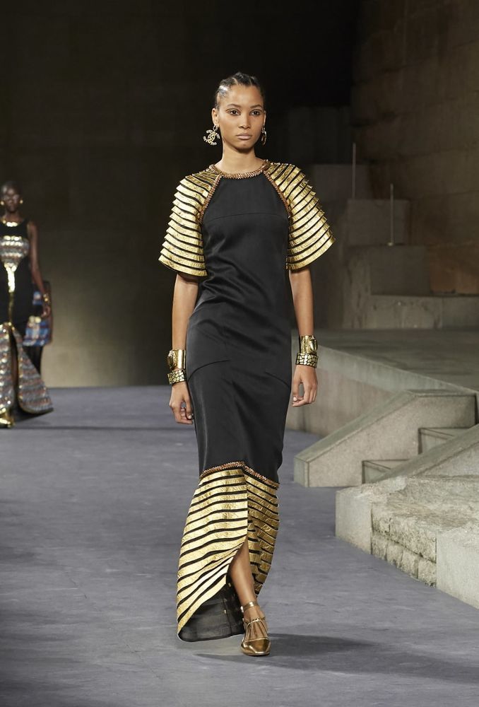 Chanel привез Египет в Сеул: Топ-17 нарядов показа Metiers d'Art 2018/19 Chanel привез Египет в Сеул: Топ-17 нарядов показа Metiers d'Art 2018/19 chanel,дизайнеры,коллекции,мода,мода и красота,стиль