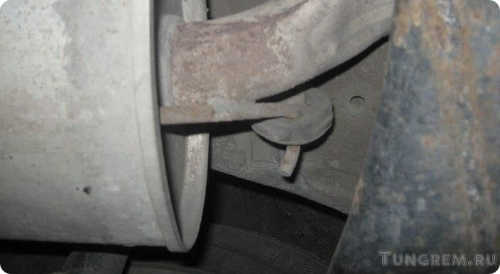 Меняем глушитель Lada Kalina