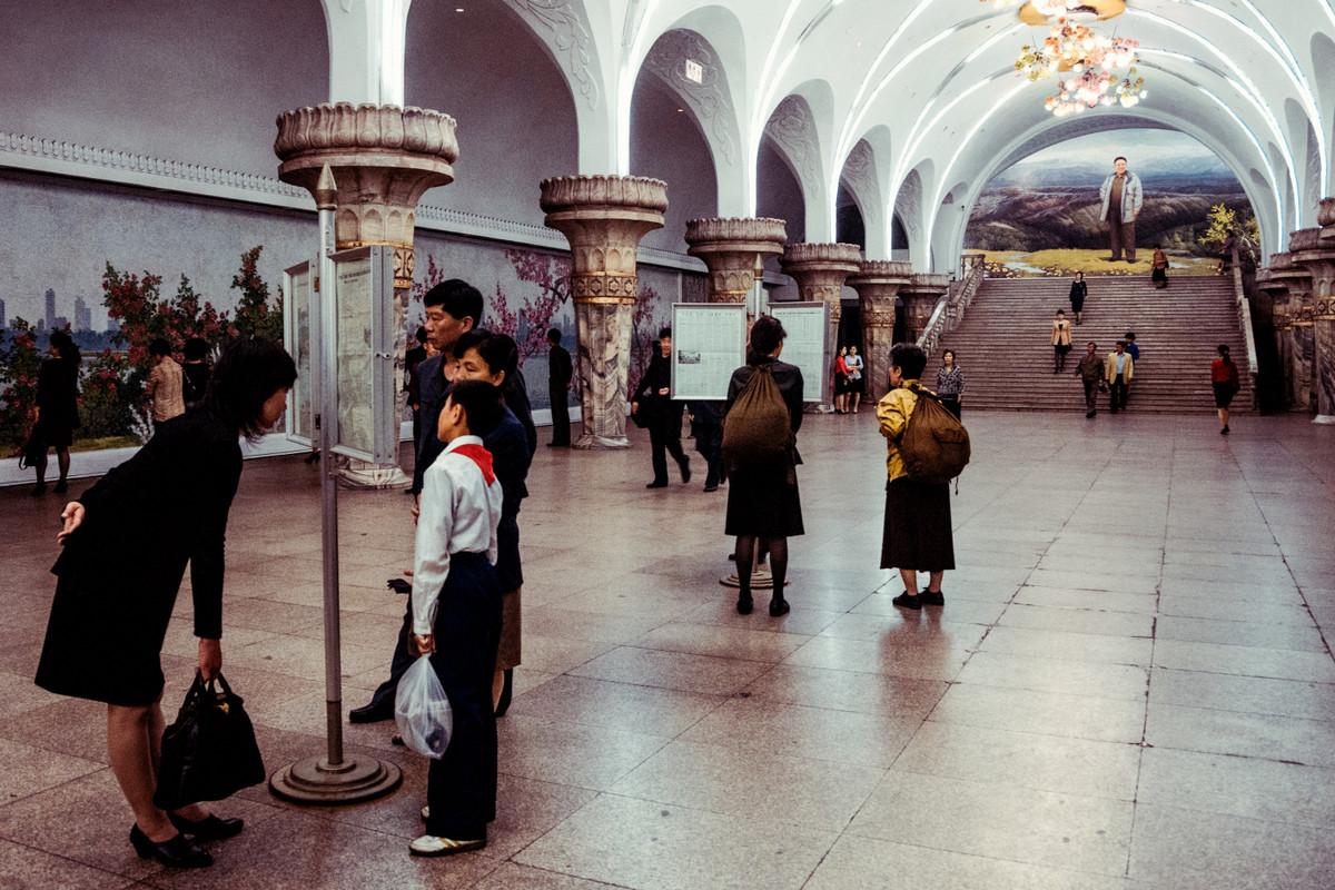 «Чосон» Дениса Давыденко: объективная нереальность из Северной Кореи «Чосон» Дениса Давыденко: объективная нереальность из Северной Кореи