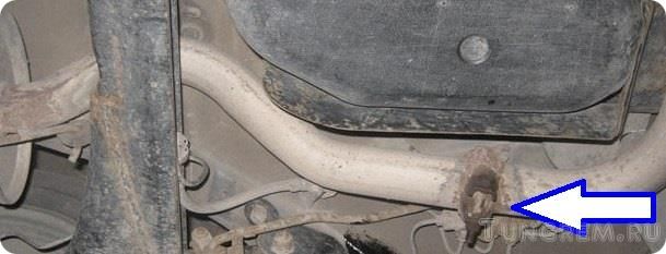 Меняем глушитель Lada Kalina