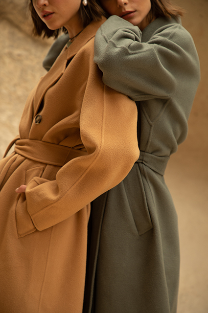 Баухаус, power dressing от Зендаи и гардероб путешественниц: смотрим новые осенние лукбуки Лукбук