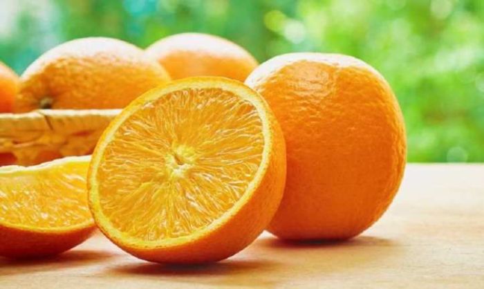 Простой способ почистить апельсин правильно