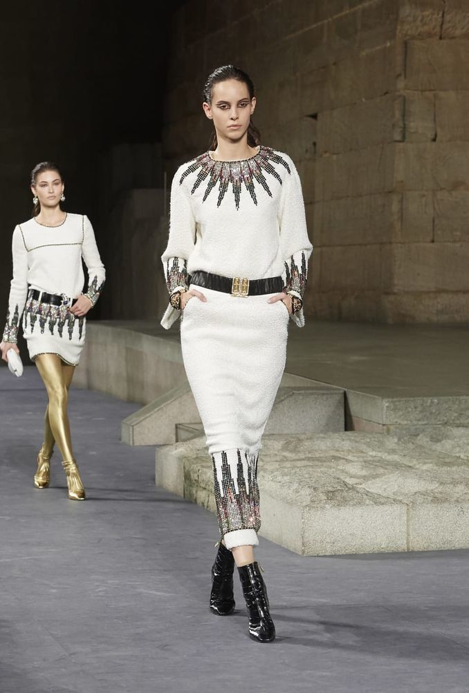 Chanel привез Египет в Сеул: Топ-17 нарядов показа Metiers d'Art 2018/19 Chanel привез Египет в Сеул: Топ-17 нарядов показа Metiers d'Art 2018/19 chanel,дизайнеры,коллекции,мода,мода и красота,стиль