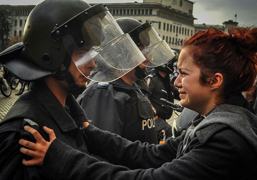 Женские протестные движения в ярких фотографиях