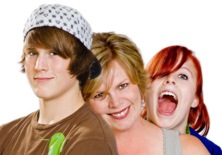 Линн Эли c детьми