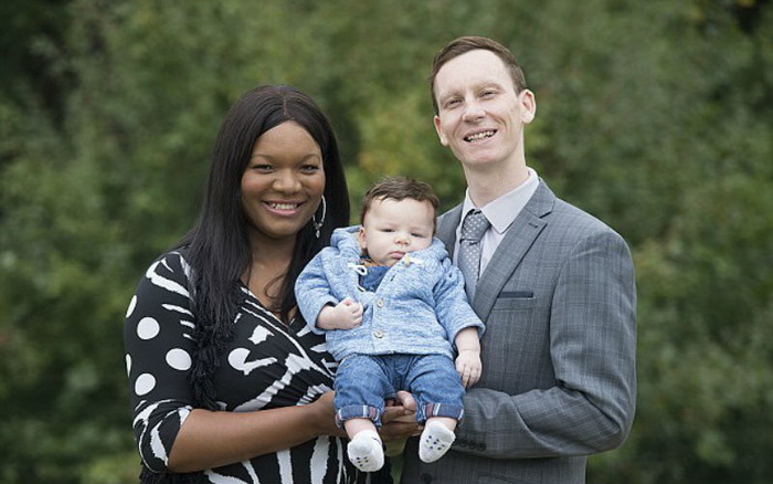 rodila-ot-temnokozhego-foto