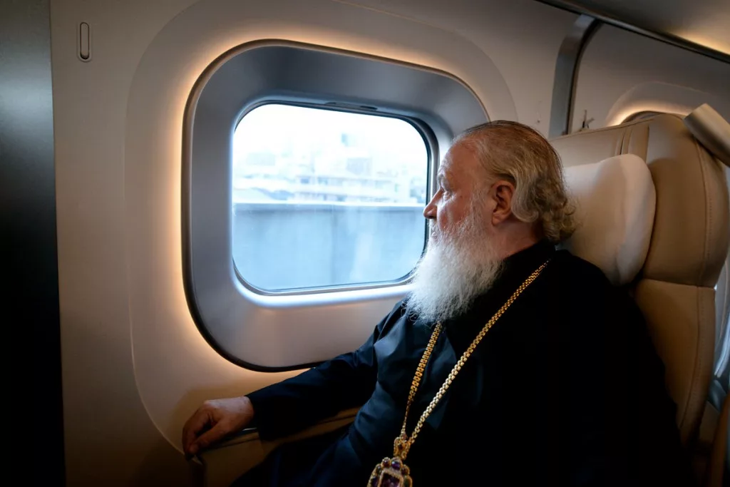 кирилл гундяев богатство. патриарх всея руси кирилл. как живет патриарх. патриарх кирилл гундяев роскошь. дача кирилла в дивноморске патриарха кирилла.