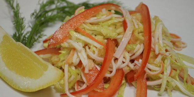 10 действительно вкусных салатов с крабовыми палочками рецепты,салаты