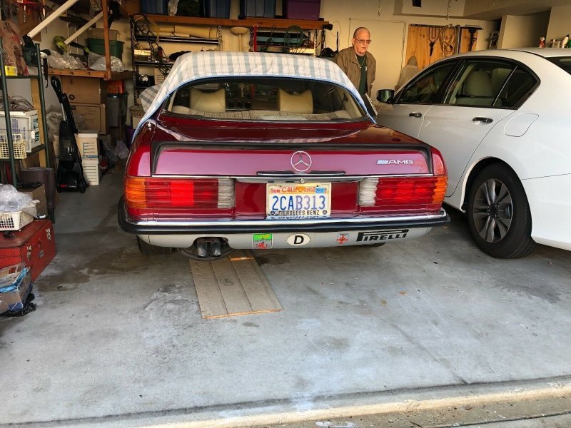 Пенсионерка продала купе Mercedes 450 SLC AMG, которым владела 42 года Пенсионерка продала купе Mercedes 450 SLC AMG, которым владела 42 года