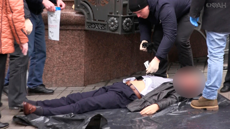 Возле гостиницы «Премьер Палас» произошла перестрелка, в которой был убит Денис Вороненков