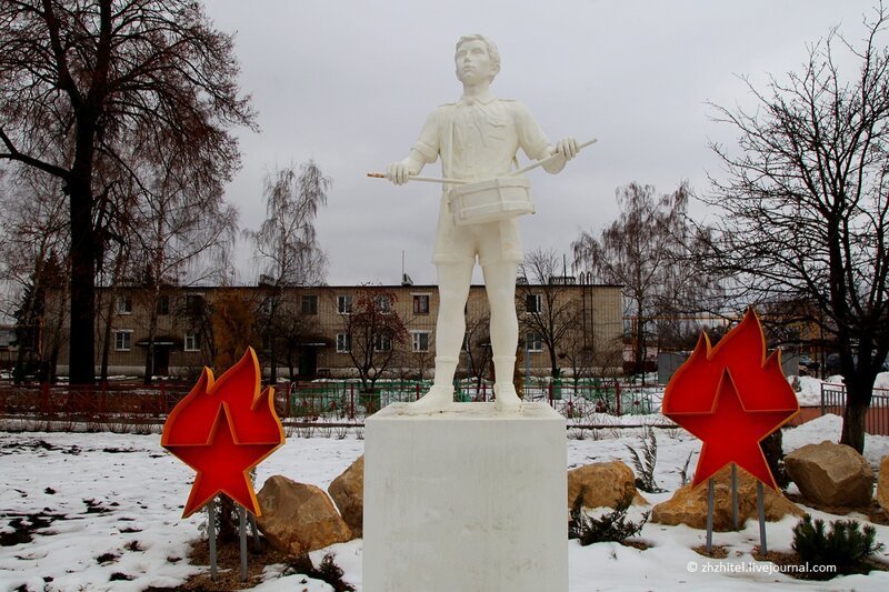 Всем ребятам пример! Статуи пионеров, которые дошли до наших дней СССР, город, ностальгия, памятник, память, пионер, пионерия, эстетика