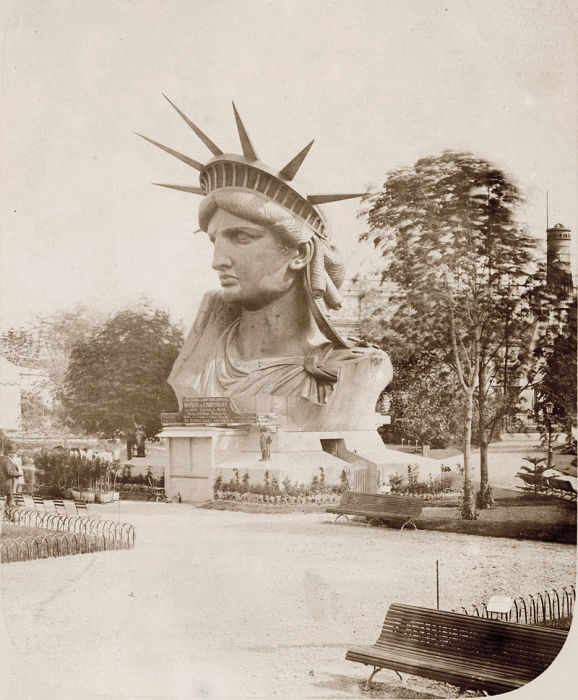 Голова статуи на Всемирной выставке в Париже, 1878 год