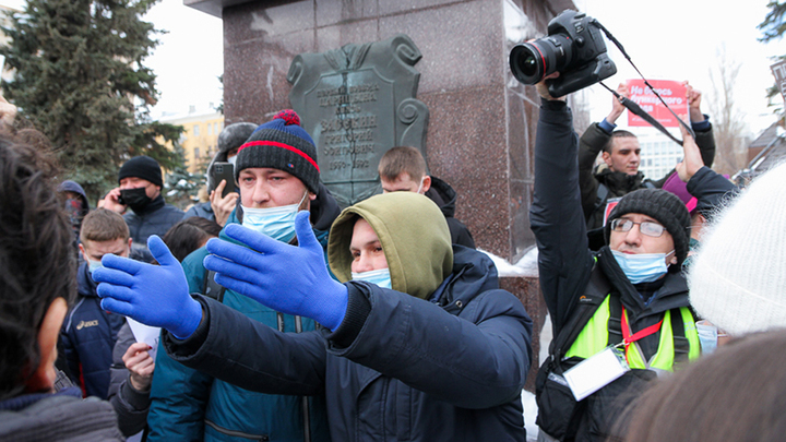 БЕСПРИНЦИПНЫЕ С СИНДРОМОМ ИЗБЫТКА СРЕДСТВ: ЛИБЕРАЛЫ И ИХ КУМИРЫ