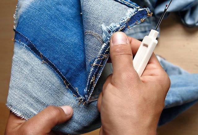 Джинсовая куртка в стиле пэчворк можно, пэчворк, достаточно, джинсов, детали, куртки, старых, ткань, каждого, помощью, выкройка, например, кнопки, необходимо, подол, Стиль, техника, будет, пошива, такой