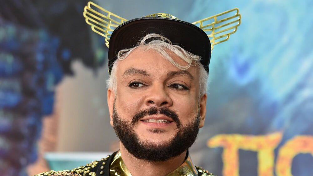 Филипп Киркоров устроил скандал из-за неподходящего размера икры на бутерброде